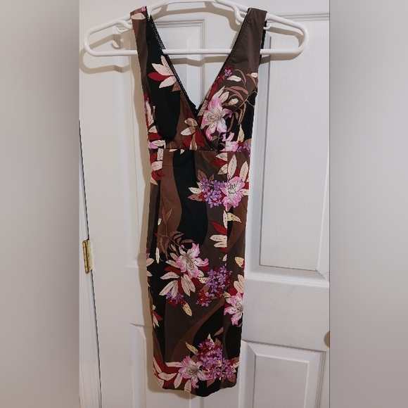 New without tags Feminine brown and pink floral dress size medium - Picture 1 of 9